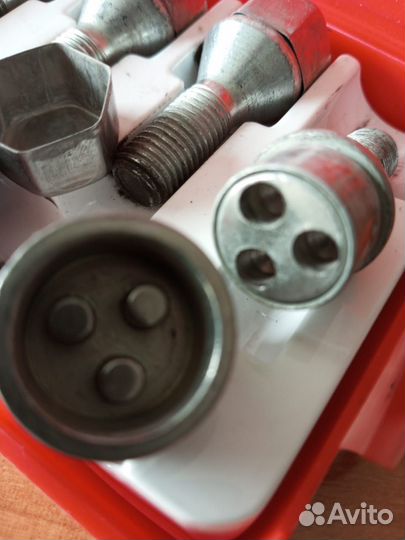 Секретные болты