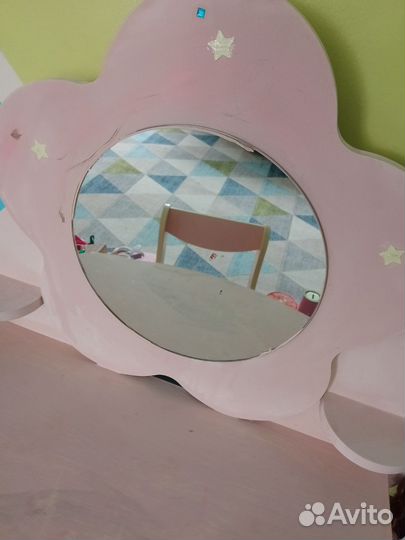 Туалетный столик для девочки