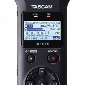 Tascam DR-07X портативный PCM стерео рекордер