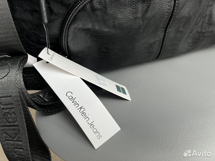 Сумка calvin klein дорожная новая