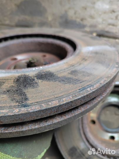 Диски тормозные передние Volvo V60 2012