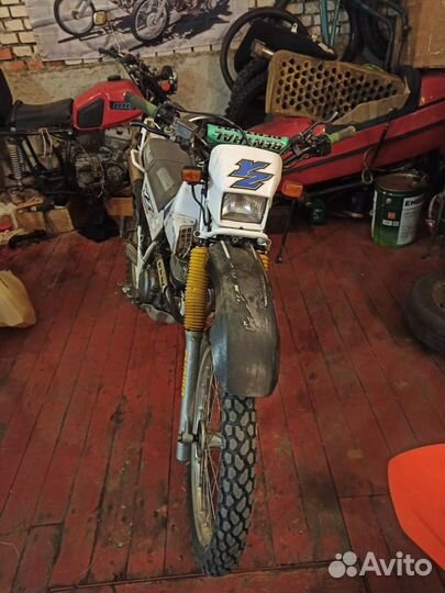 Yamaha XT225 Serow