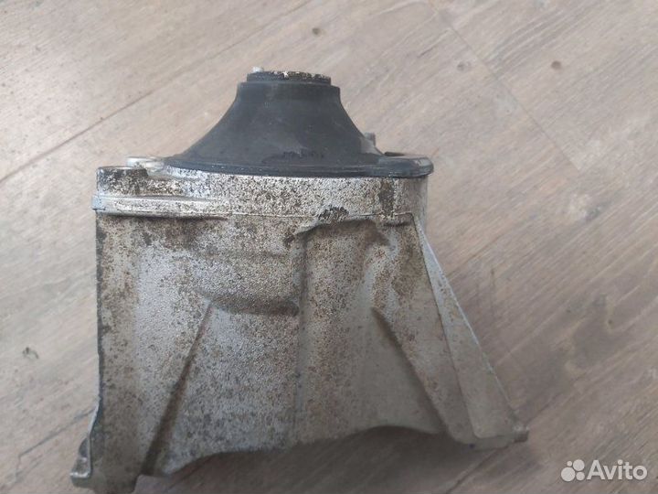 Опора двигателя правая Honda Cr-V K24Z4 2008