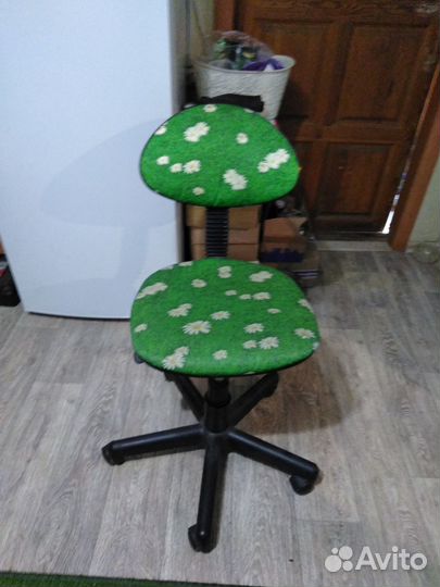 Компьютерное кресло для детей