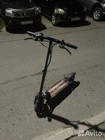 Электросамокат kugoo m4