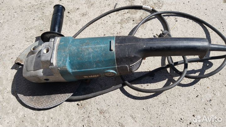 Ушм болгарка makita 9069