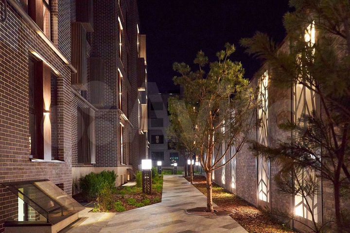 3-к. квартира, 123,8 м², 1/4 эт.