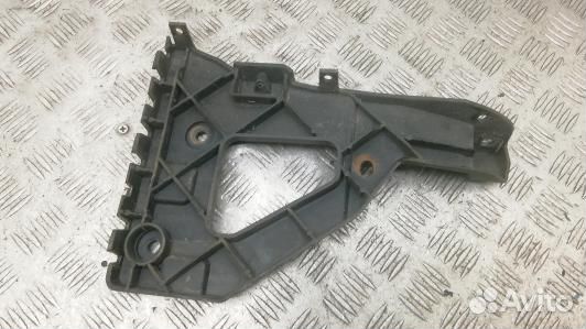 Крепление бампера переднее audi A6 C6 (KVN02HF01)