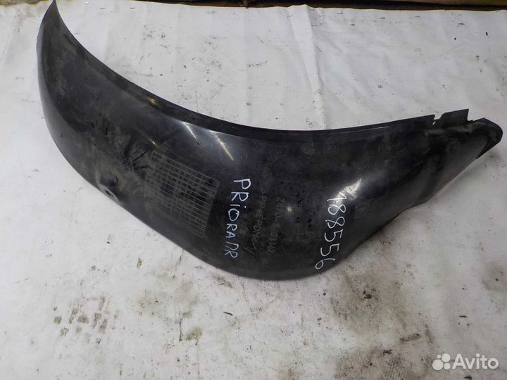 Подкрылок LADA priora передний правый