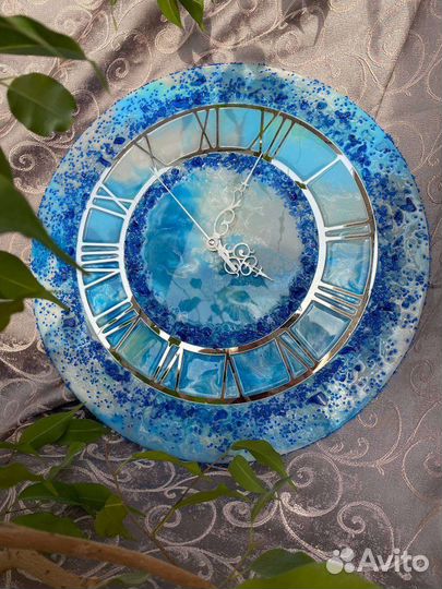 Настенные часы из эпоксидной смолы