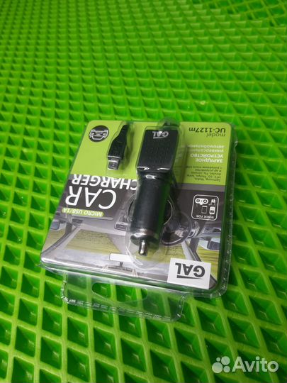 Описание Автомобильное зарядное устройство GAL UC