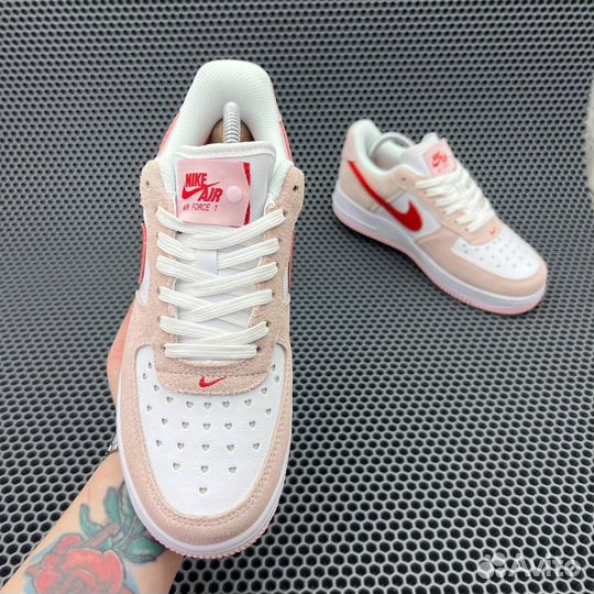 Nike Air Force 1 Low 07 QS Valentine's Day Love