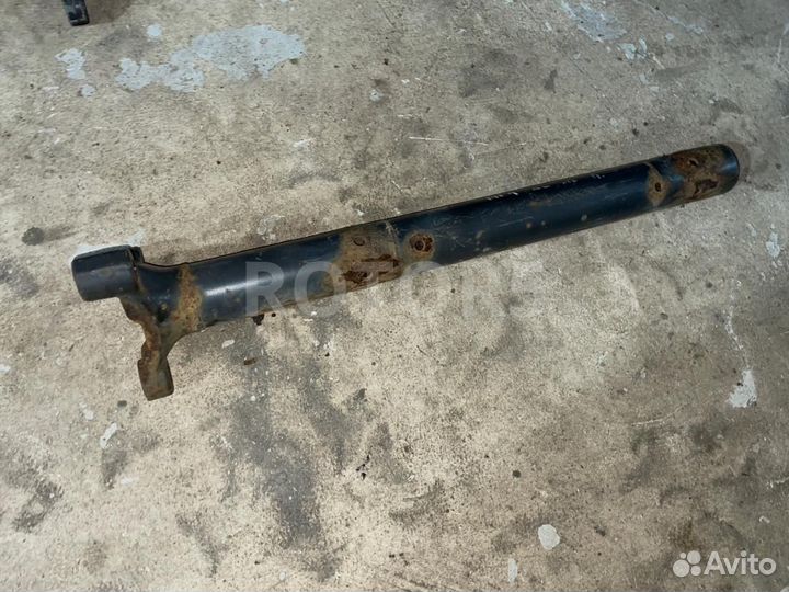 Кронштейн крепления подкрылка заднего левого