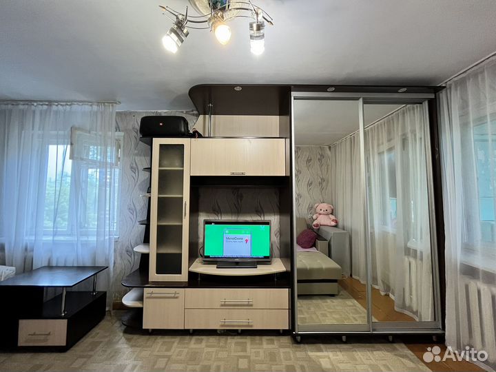 Шкаф стенка