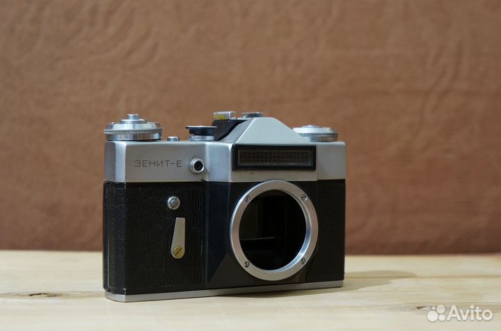 Фотоаппарат Зенит Е. Плёночник СССР