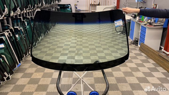 Лобовое стекло Hyundai Terracan