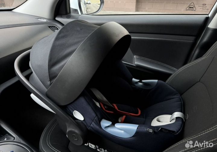Автомобильное кресло, автолюлька cybex atom B