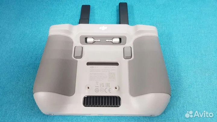 Квадрокоптер DJI Mini 4 Pro fly more combo