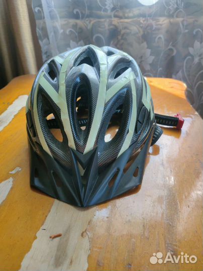 Шлем велосипедный