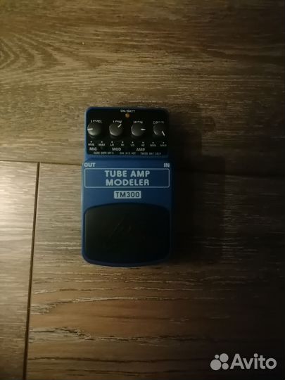 Педаль эффектов behringer