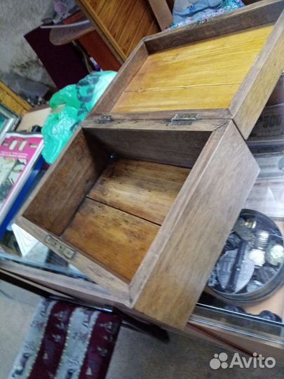 Ларец старинный с замком. Дубовый