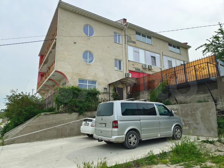 1-к. квартира, 49 м², 1/3 эт.