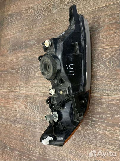 Фара левая Nissan ad y11