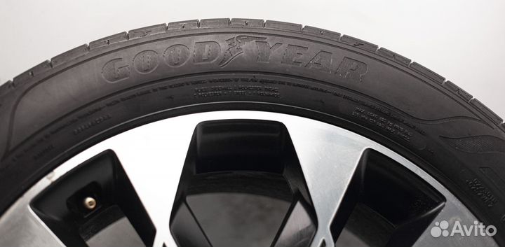 Goodyear Assurance 235/55 R19 101H