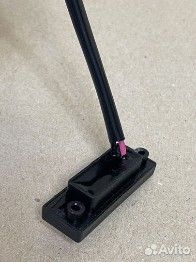 Кнопка багажника Hyundai Solaris/Kia Rio Picanto