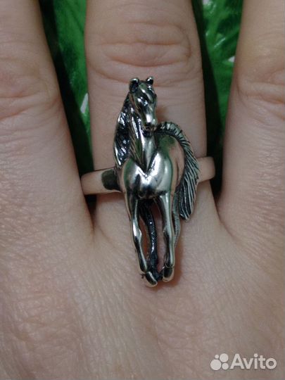 Серебряное Кольцо Лошадь Крупное и Красивое