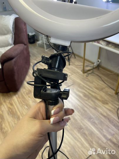 Кольцевая лампа со штативом