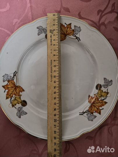 Набор тарелок