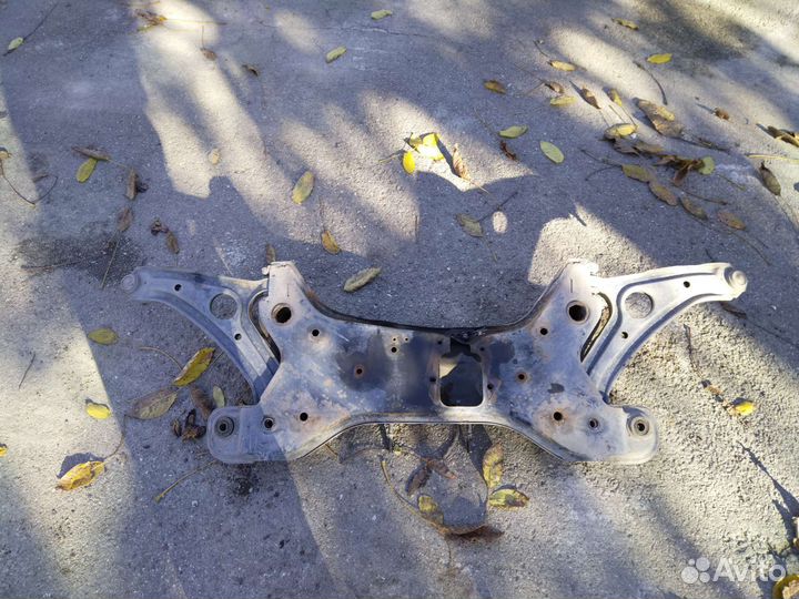 Подрамник (передняя балка) хендай гетц