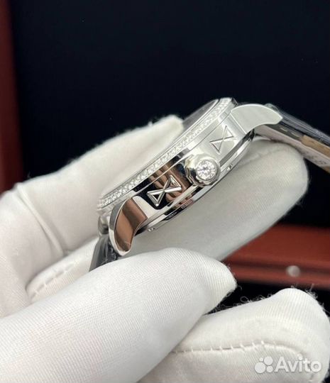 Женские наручные часы glashutte