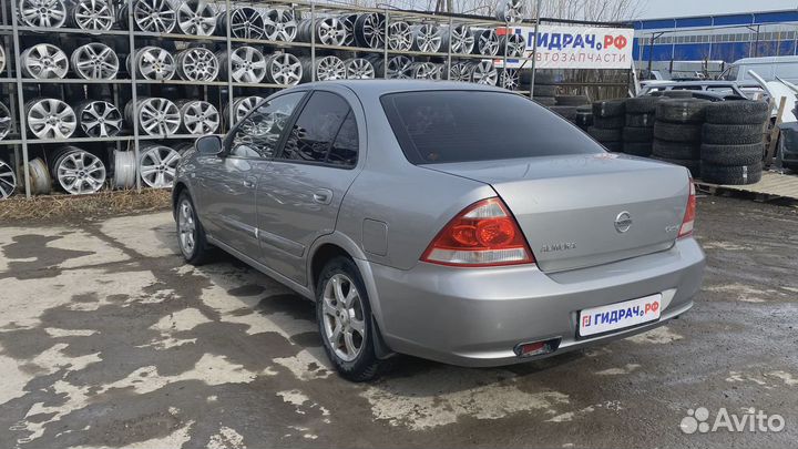 Бачок главного цилиндра сцепления Nissan Almera Cl