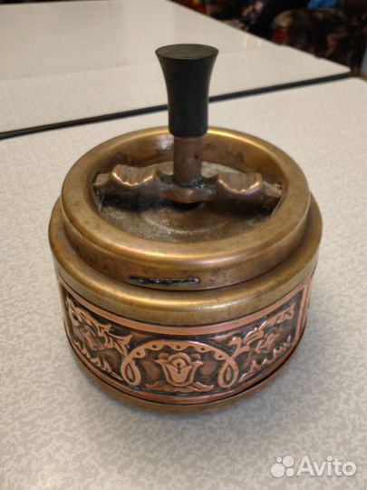 Латунная пепельница СССР стп-230