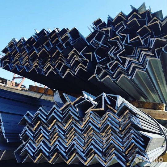 Уголок металлический 32х32х3 длина 6м Ст3