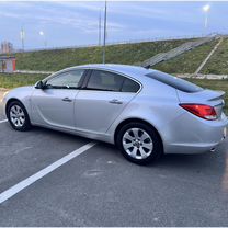 Opel Insignia 2.0 AT, 2010, 52 000 км, с пробегом, цена 1 250 000 руб.