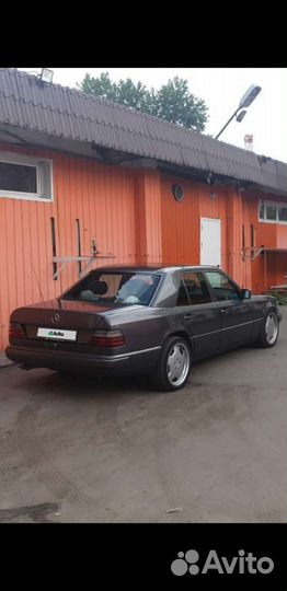 Mercedes-Benz E-класс 4.2 AT, 1994, 363 800 км