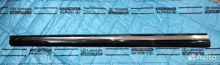 Молдинг двери Lexus Ls передний левый черный 12-17