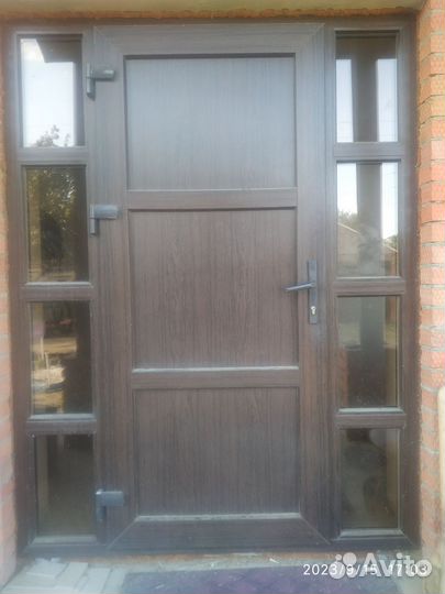 Дверь пластиковая пвх входная бу стекло