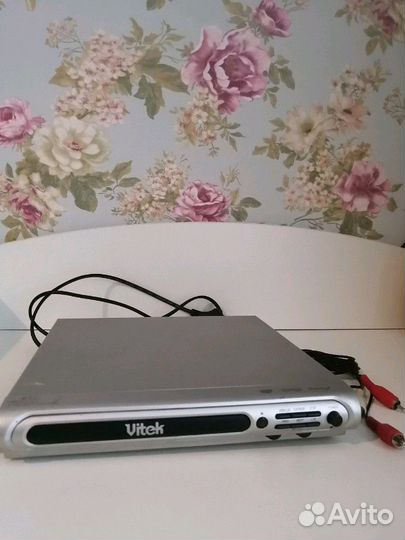 DVD плеер Vitek4002SR