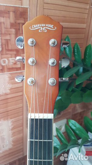 Электроакустическая гитара