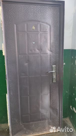 Дверь входная металлическая бу