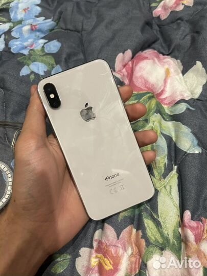 iPhone X, 64 ГБ