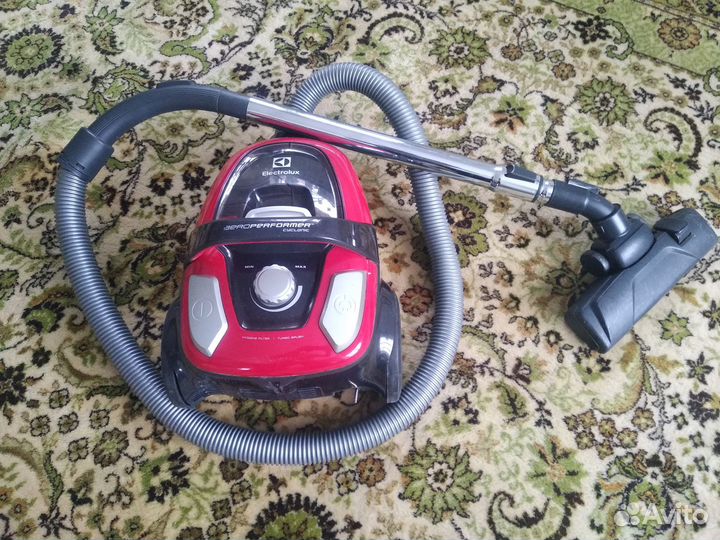 Пылесосы Elektrolux и bork