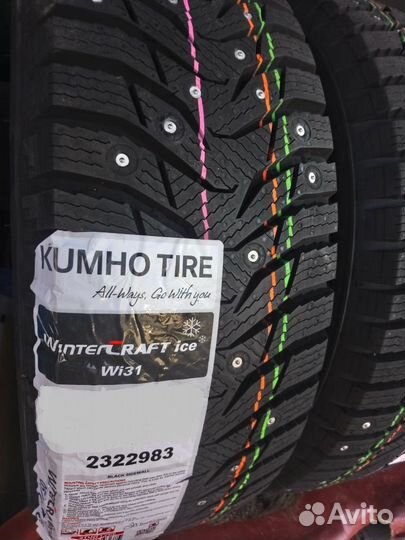 Kumho WinterCraft Ice WI31 215/50 R17 95T