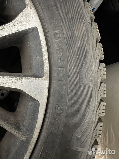 Шины бу 215/55 r17 в комплекте с литыми дисками