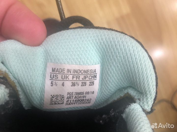 Кроссовки adidas 36 размер