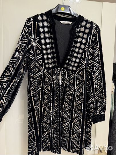 Платье Zara M